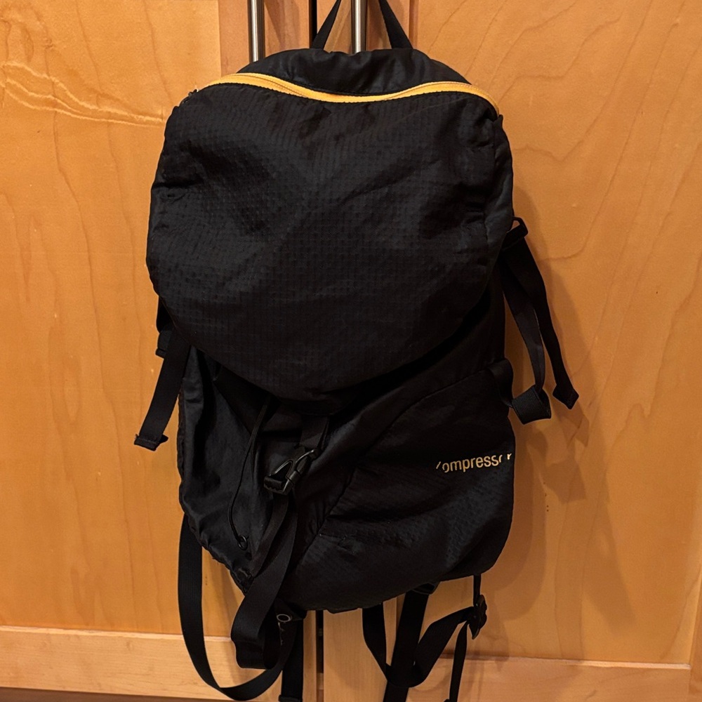 Marmot Kompressor Black Backpack